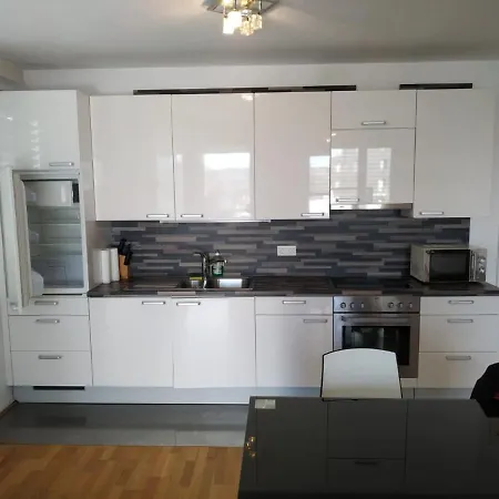 Donau Ufer Stadt Mitte * Linz