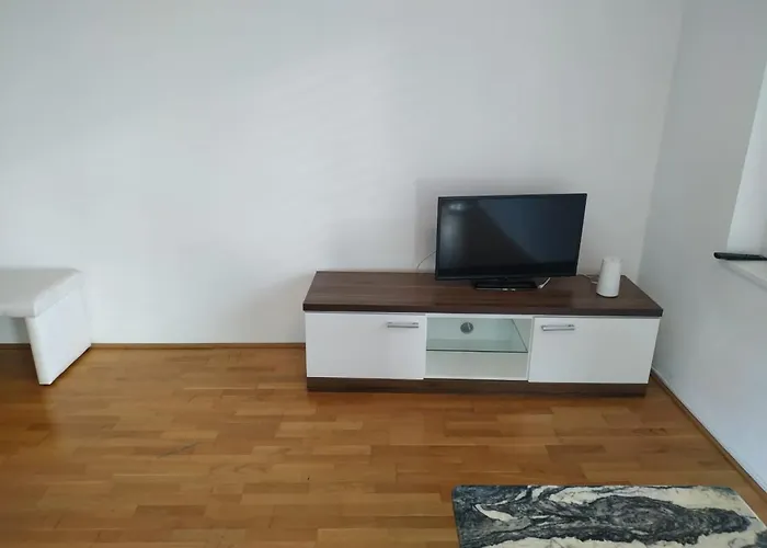 Donau Ufer Stadt Mitte