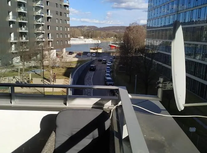 Donau Ufer Stadt Mitte لينتز